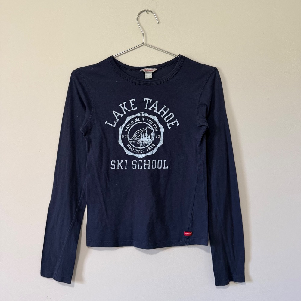 Hollister Lake Tahoe Ski School Long Sleeve Graphic T-Shirt Navy Blue Womens M